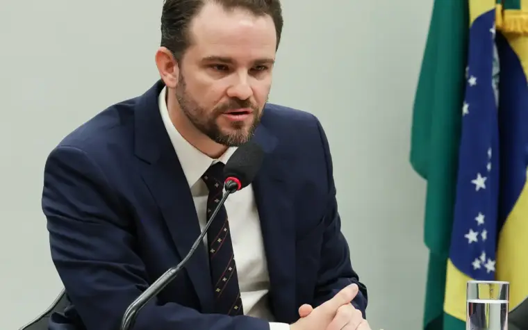União garante empréstimo bilionário para estados e municípios