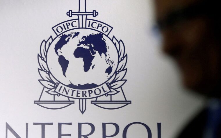 Suspeito de tráfico internacional é preso no Galeão após voo da Espanha