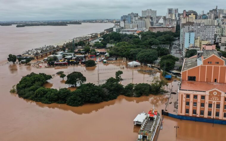 Rio Guaíba atinge nível crítico e preocupa moradores de Porto Alegre