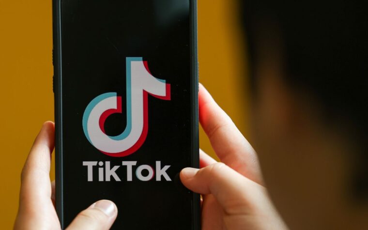 TikTok é multado no Brasil por violar privacidade de adolescentes
