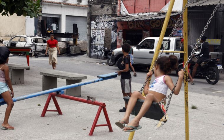 Nova estratégia do Rio busca retomar controle de áreas dominadas pelo crime