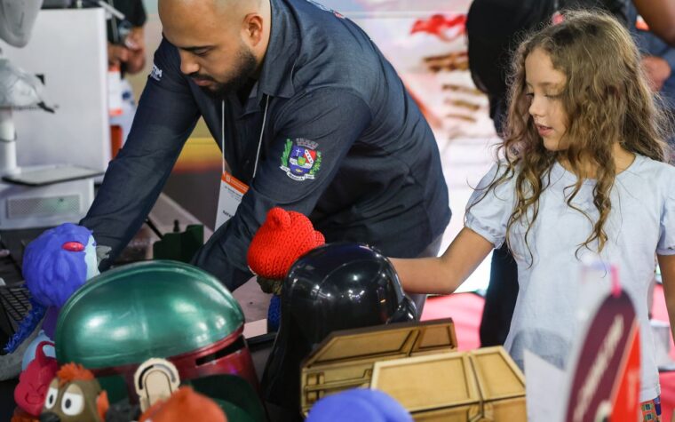 Encontro nacional promove aproximação de famílias com a ciência