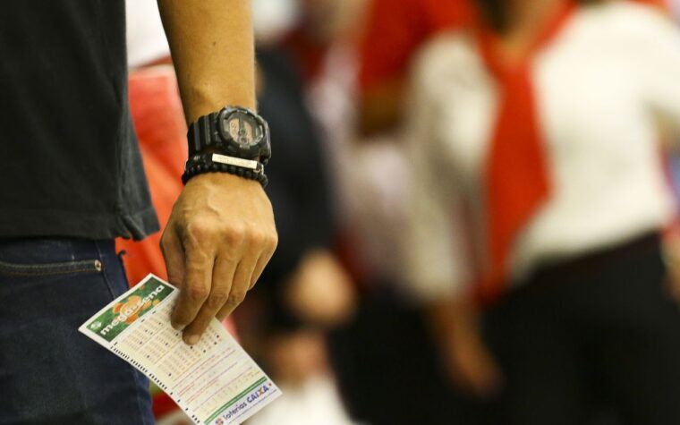 Prêmio da Mega-Sena acumula e chega a R$ 48 milhões; veja as dezenas