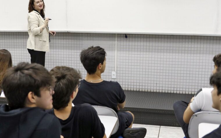 Guia oferece dicas valiosas para redação do Enem 2026