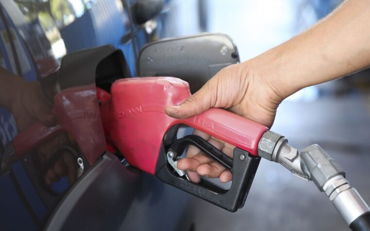 Governo mantém subsídio ao diesel por mais 30 dias