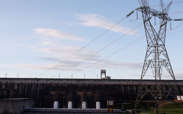 Conta de luz ficará mais barata com retorno à bandeira verde em outubro